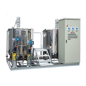 מכשיר לטיפול מקדים במים גולמיים ולמינון מים במחזור