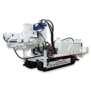 מקדחת מנהרות הידראולית מלאה המותקנת בצד הזחל